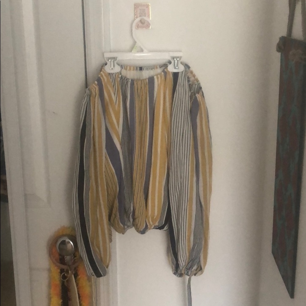 Forever 21 strapless loose sleeve top